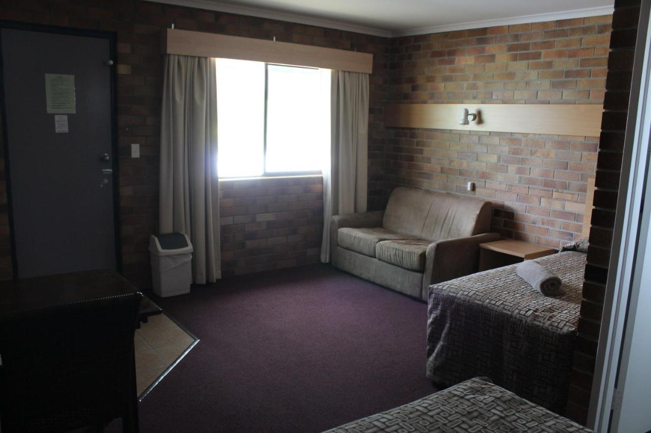 Tally Ho Motor Inn Tenterfield Esterno foto