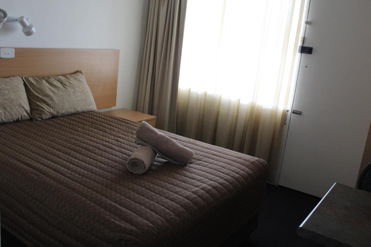 Tally Ho Motor Inn Tenterfield Esterno foto