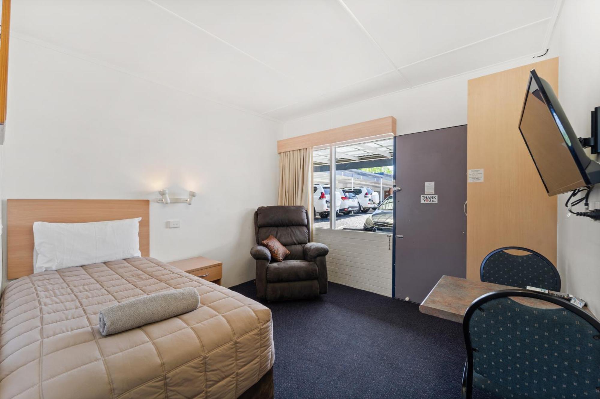 Tally Ho Motor Inn Tenterfield Esterno foto