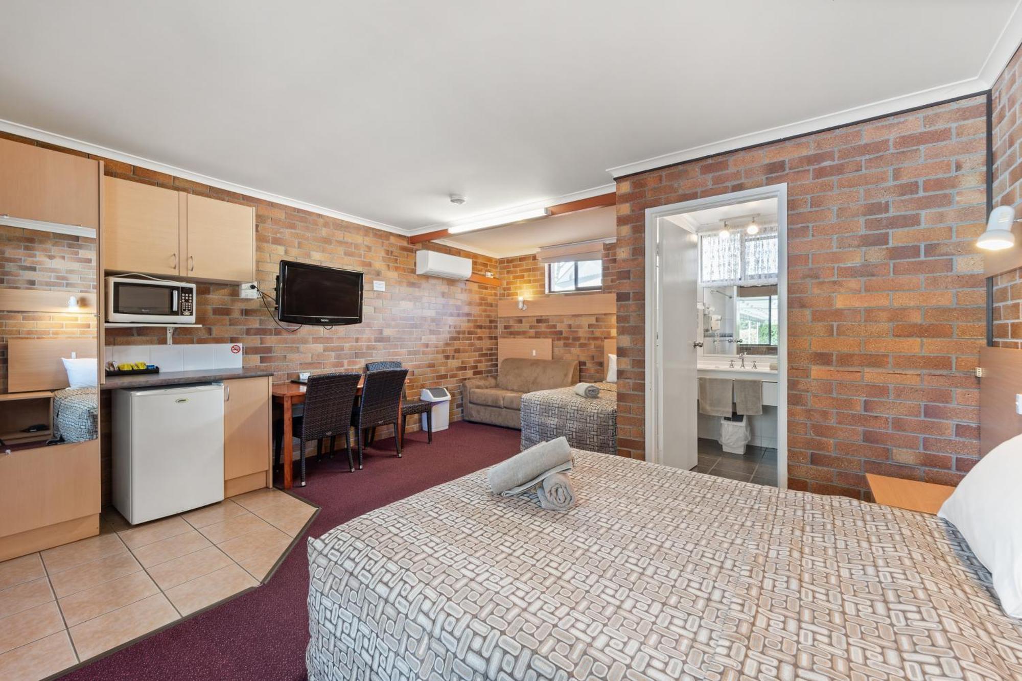 Tally Ho Motor Inn Tenterfield Esterno foto