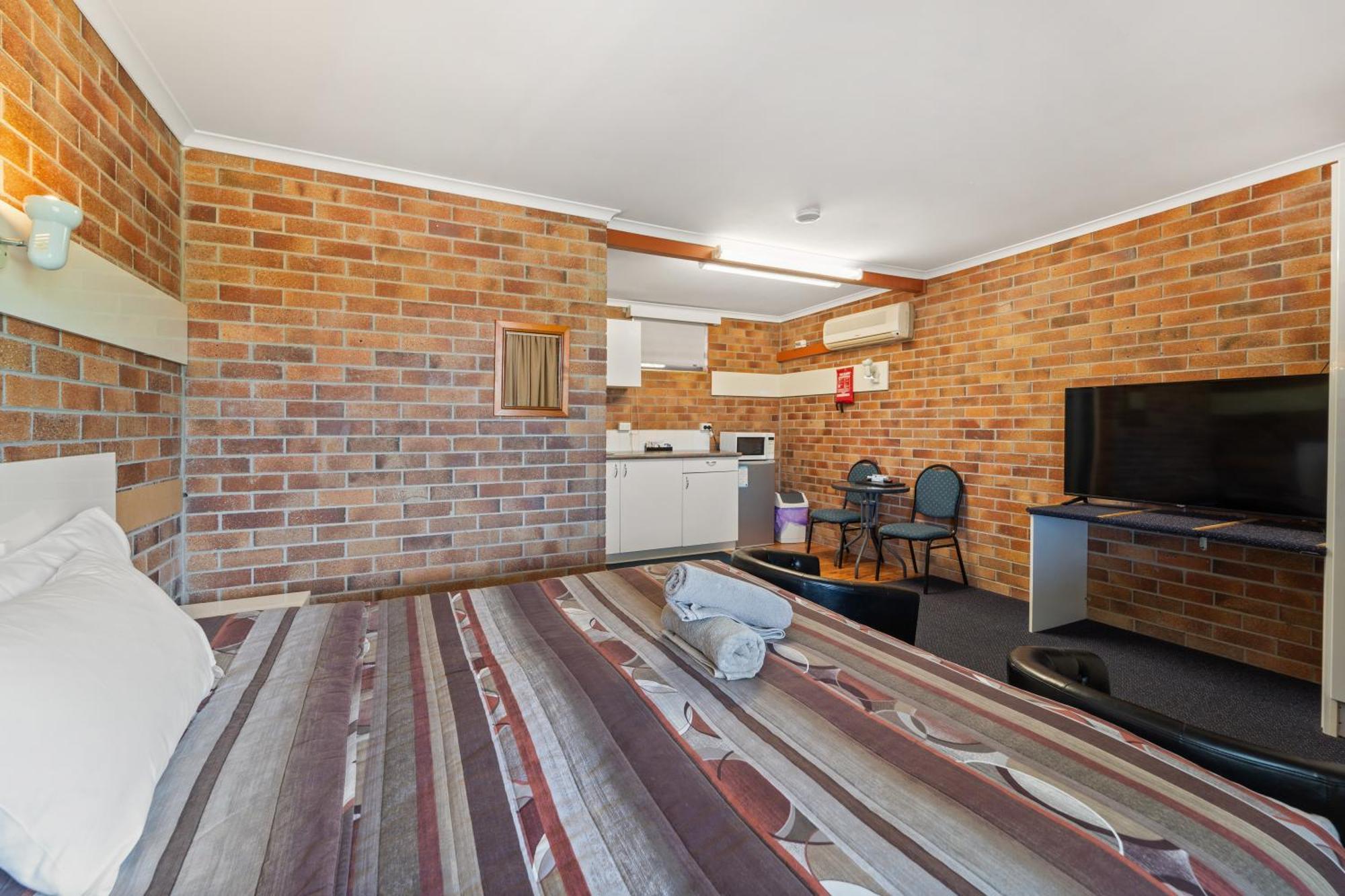 Tally Ho Motor Inn Tenterfield Esterno foto