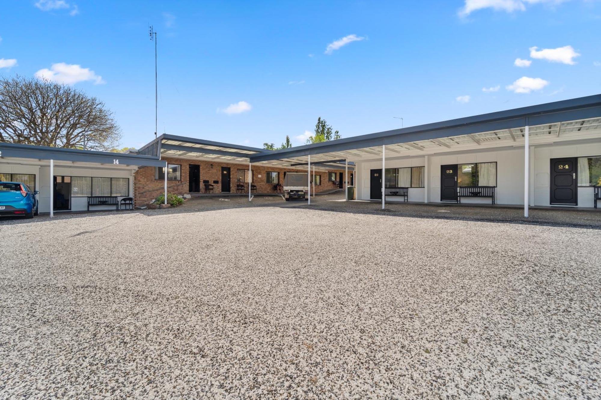 Tally Ho Motor Inn Tenterfield Esterno foto