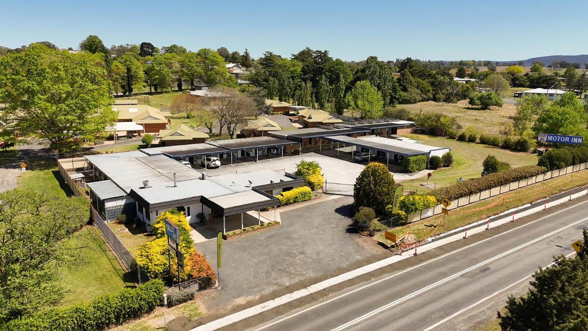 Tally Ho Motor Inn Tenterfield Esterno foto