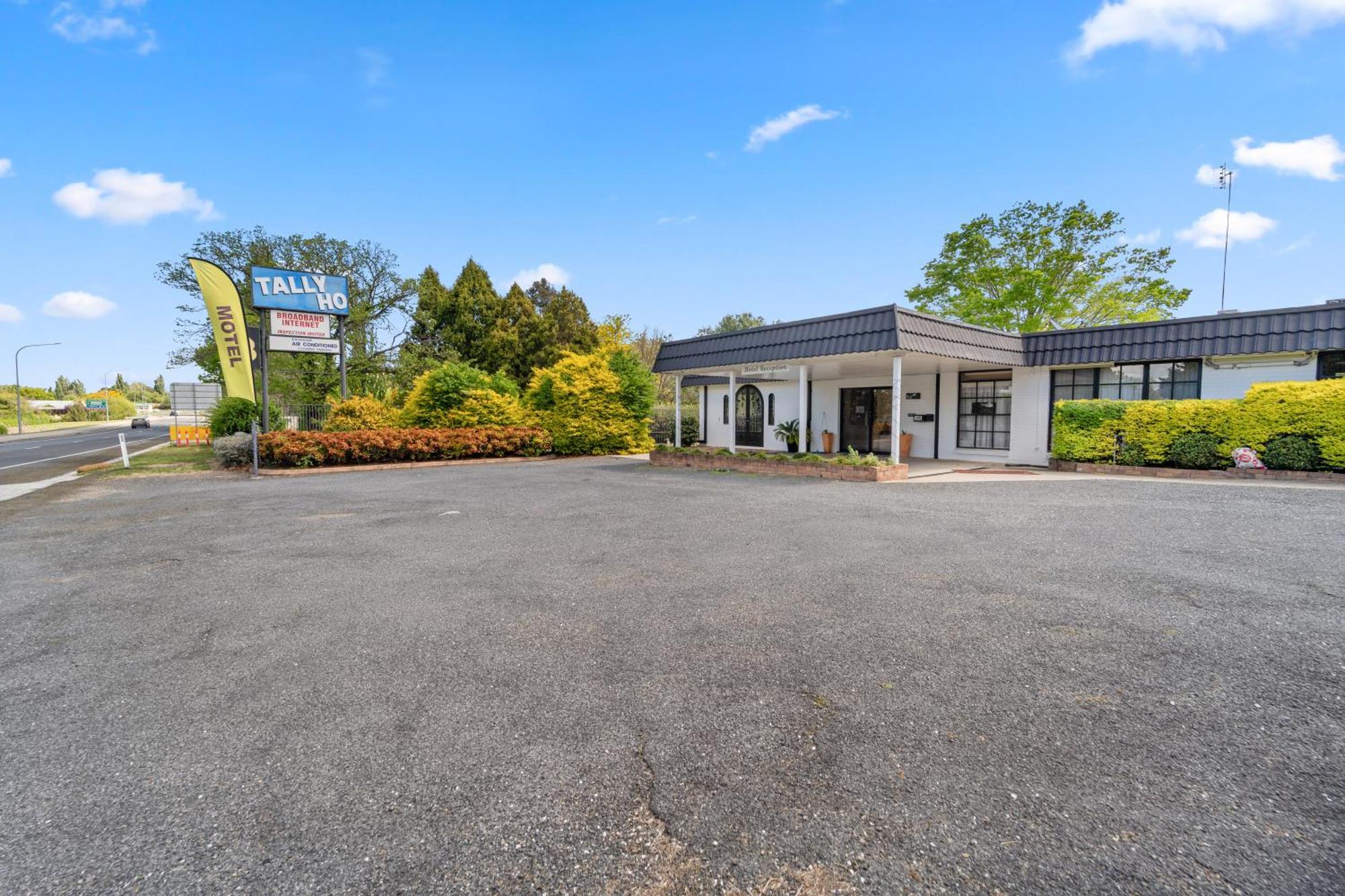 Tally Ho Motor Inn Tenterfield Esterno foto