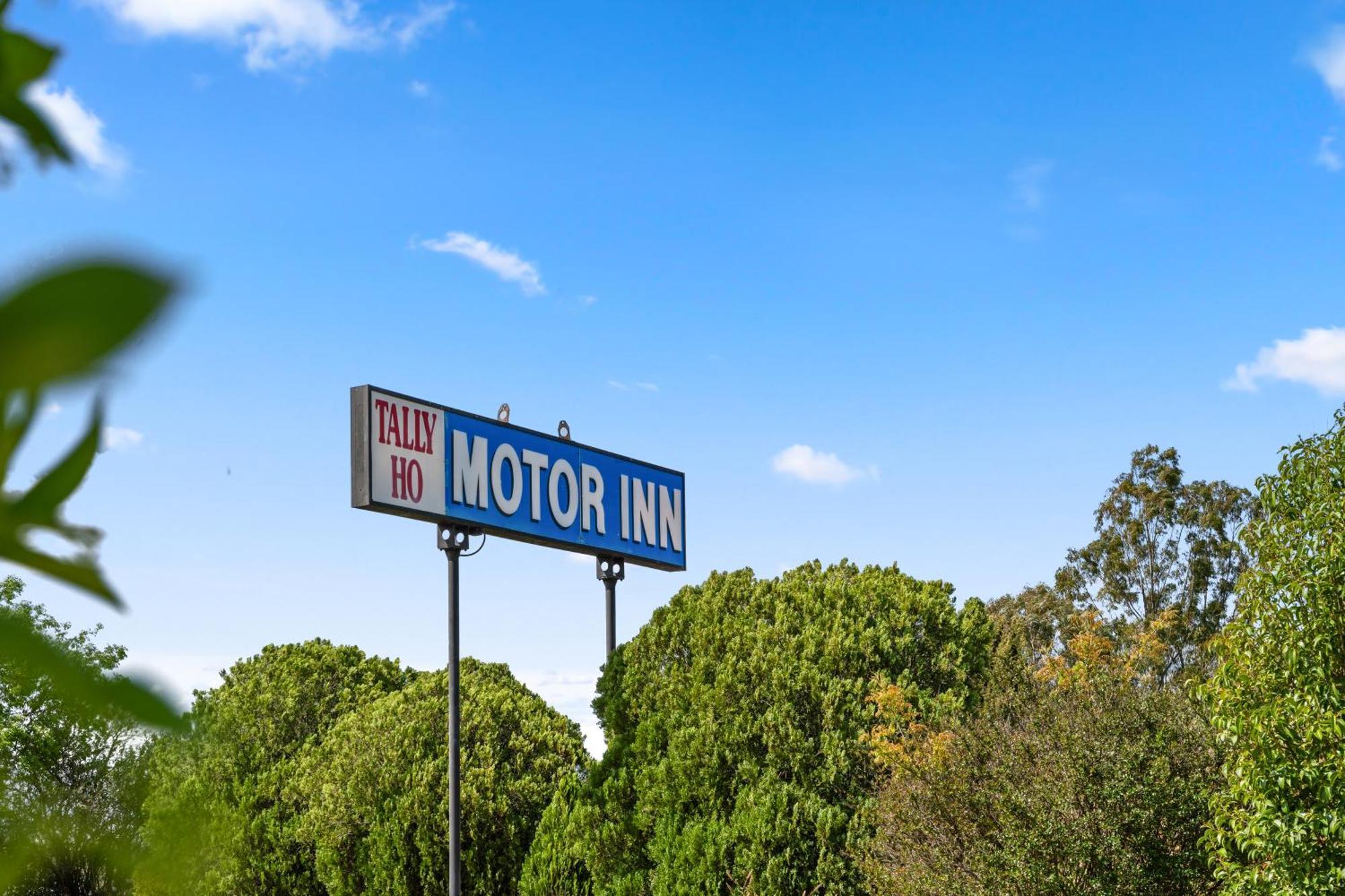 Tally Ho Motor Inn Tenterfield Esterno foto