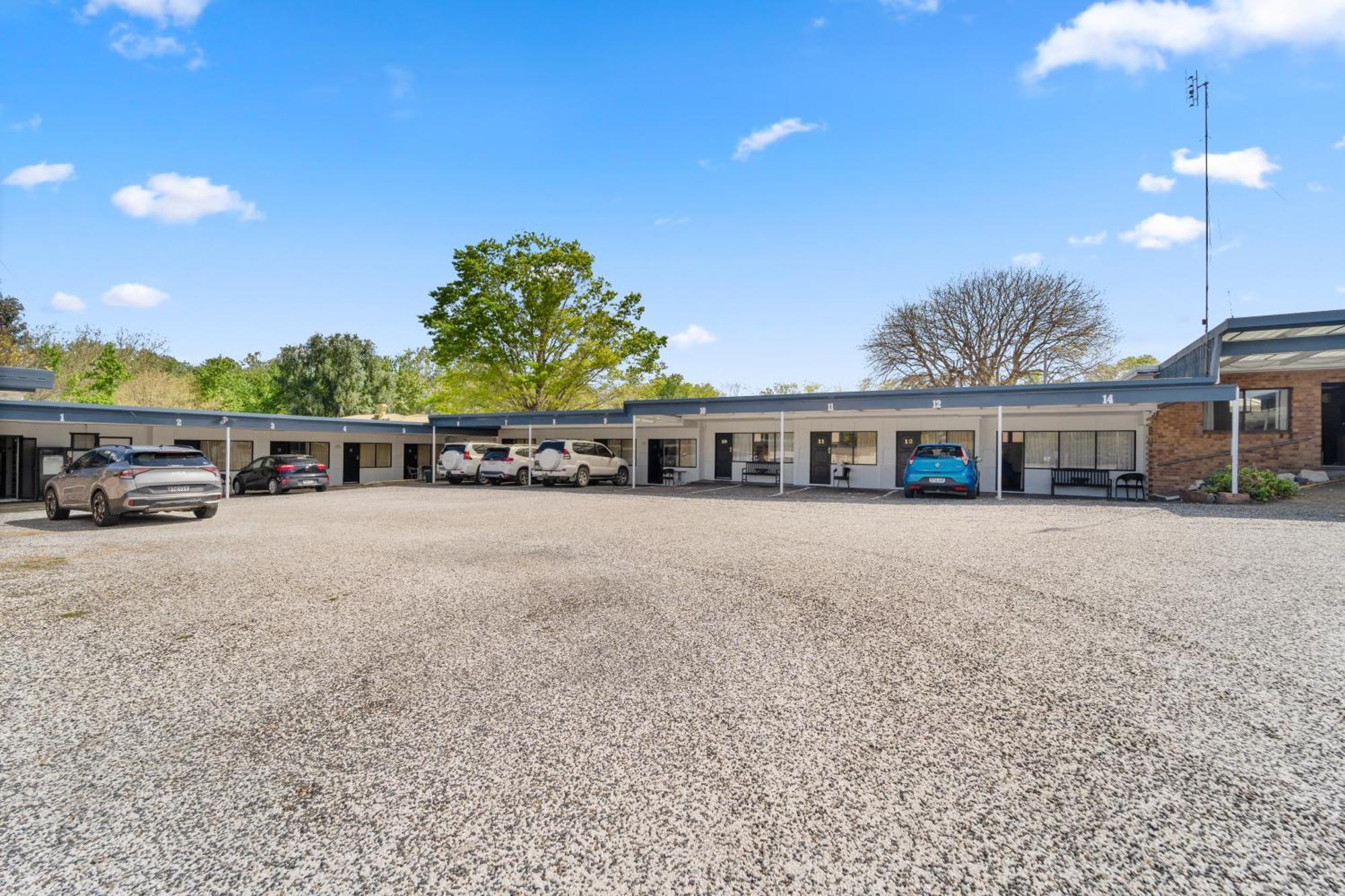 Tally Ho Motor Inn Tenterfield Esterno foto